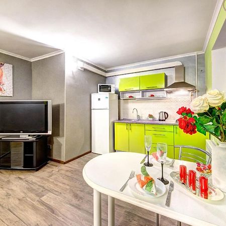 Apartments On Klovsky Descent 20 키예프 외부 사진